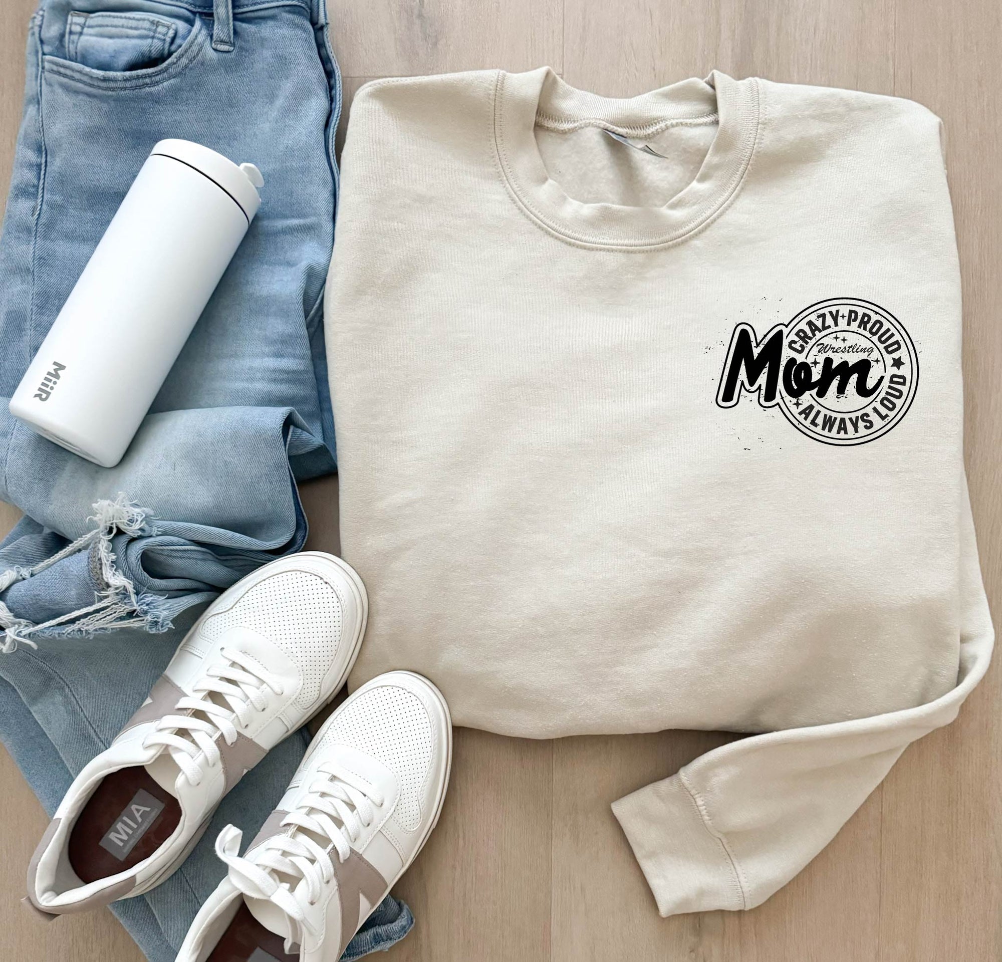 Crazy proud wrestling mom basic sweatshirt Sports collection Gildan 18000 sweatshirt 