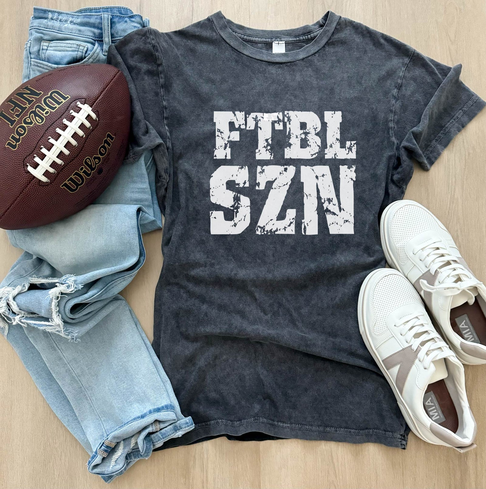 Ftbl Szn vintage wash tee