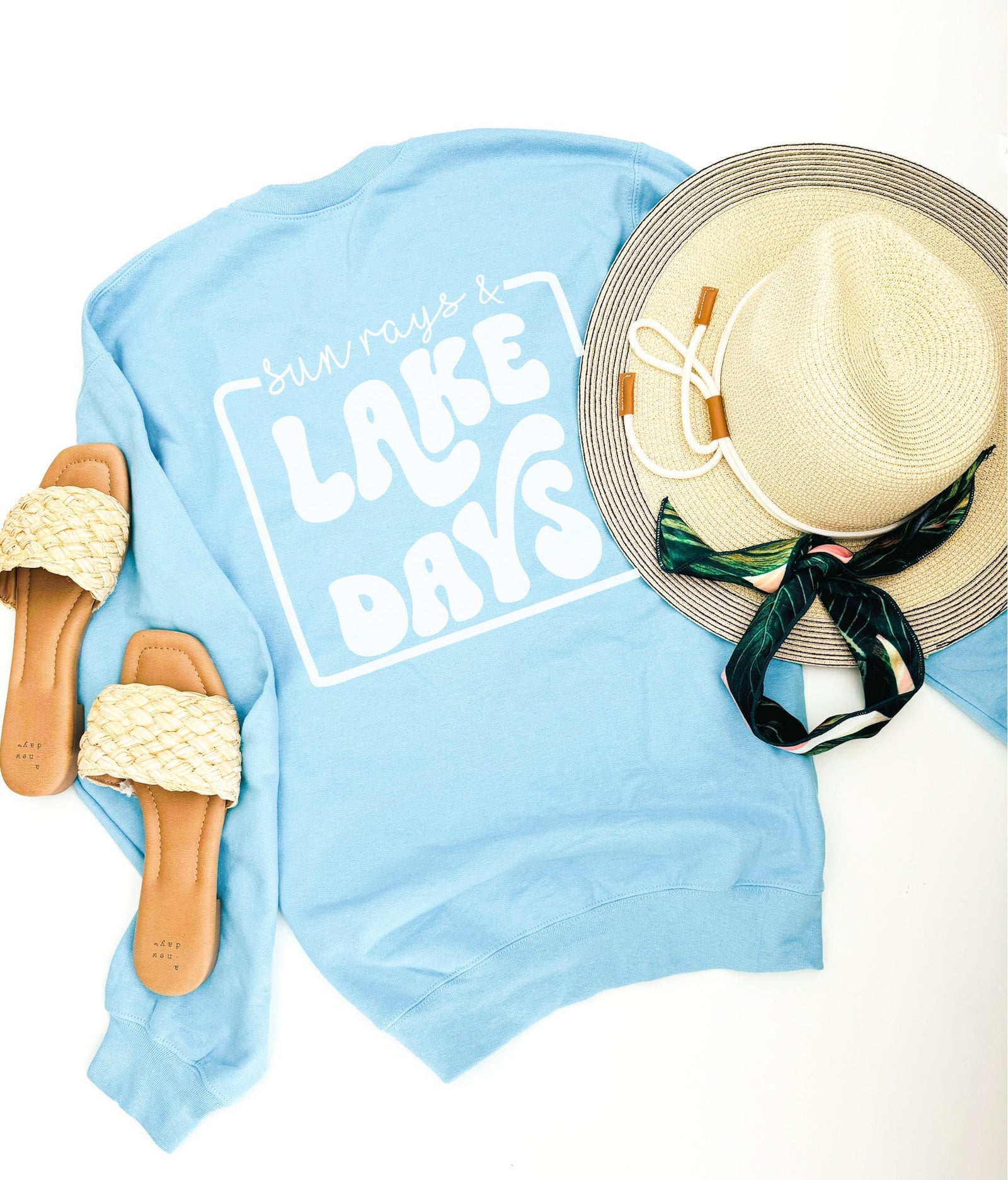 Sun rays and lake days back print basic fleece sweatshirt 