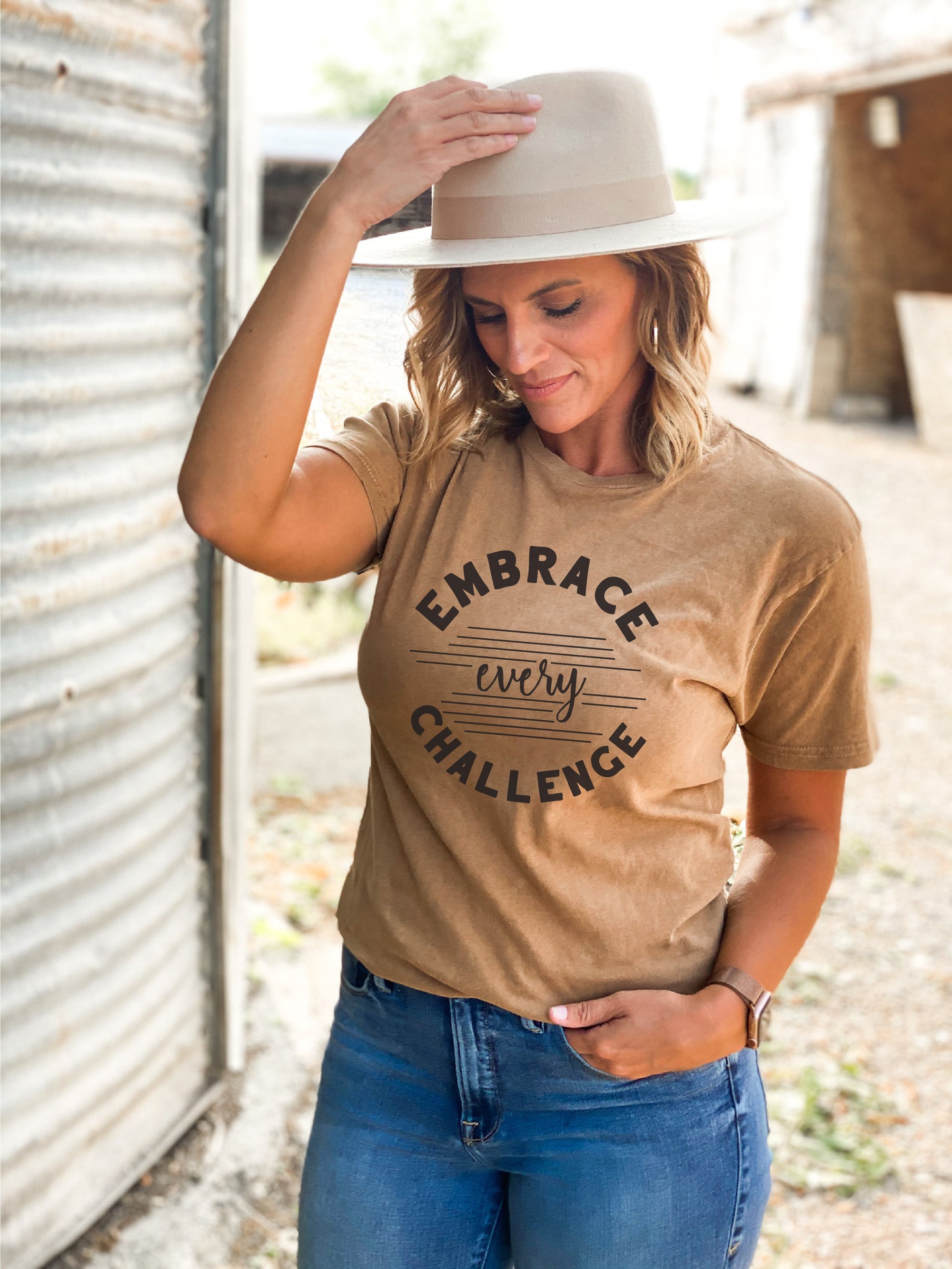 Embrace every challenge vintage wash tee Short sleeve miscellaneous tee Lane 7 15004 Camel 
