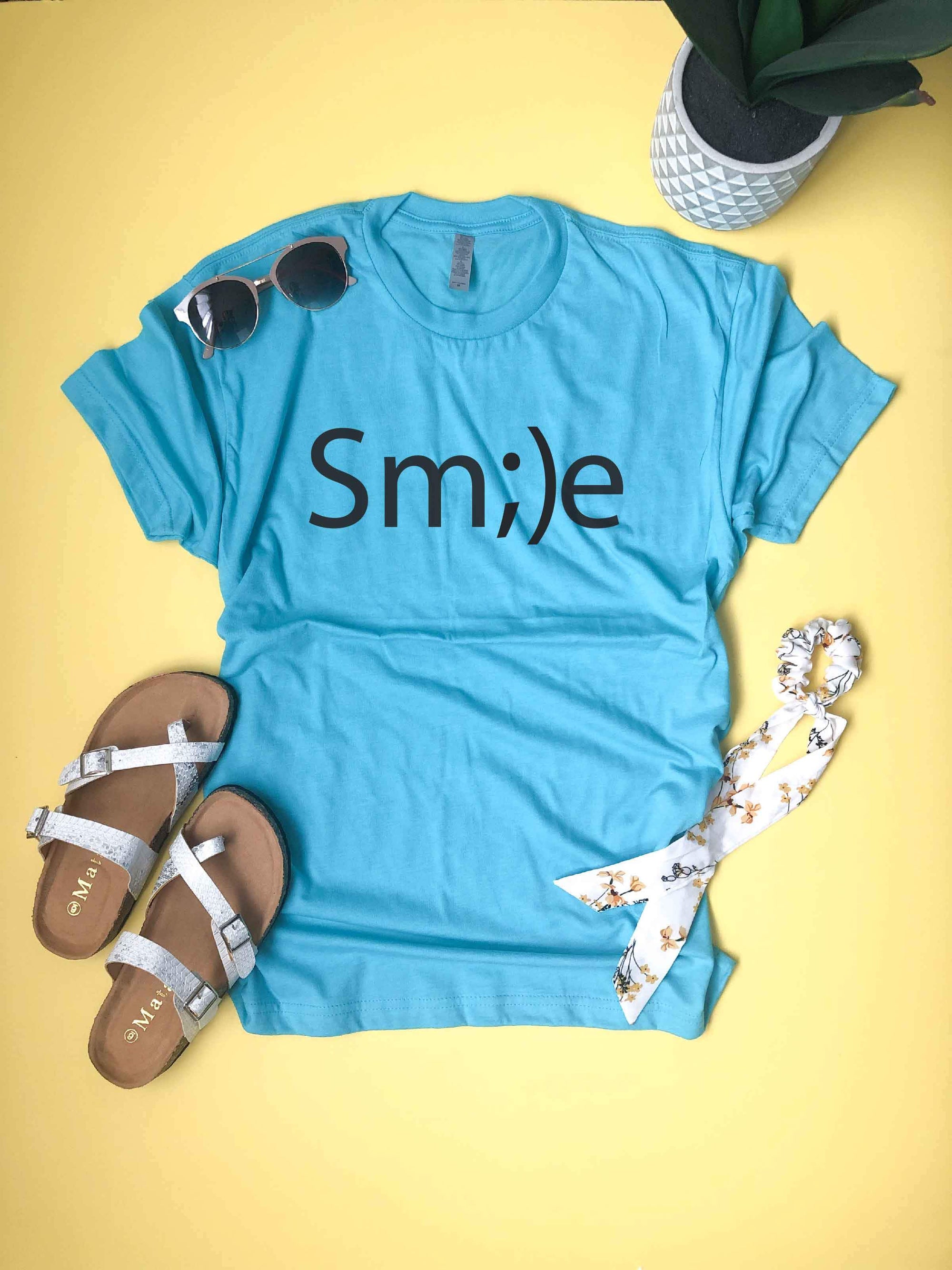 Smile tee Short sleeve inspirational tee Next Level 6210 Heather Grey 